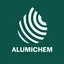 Alumichem logo på grøn baggrund